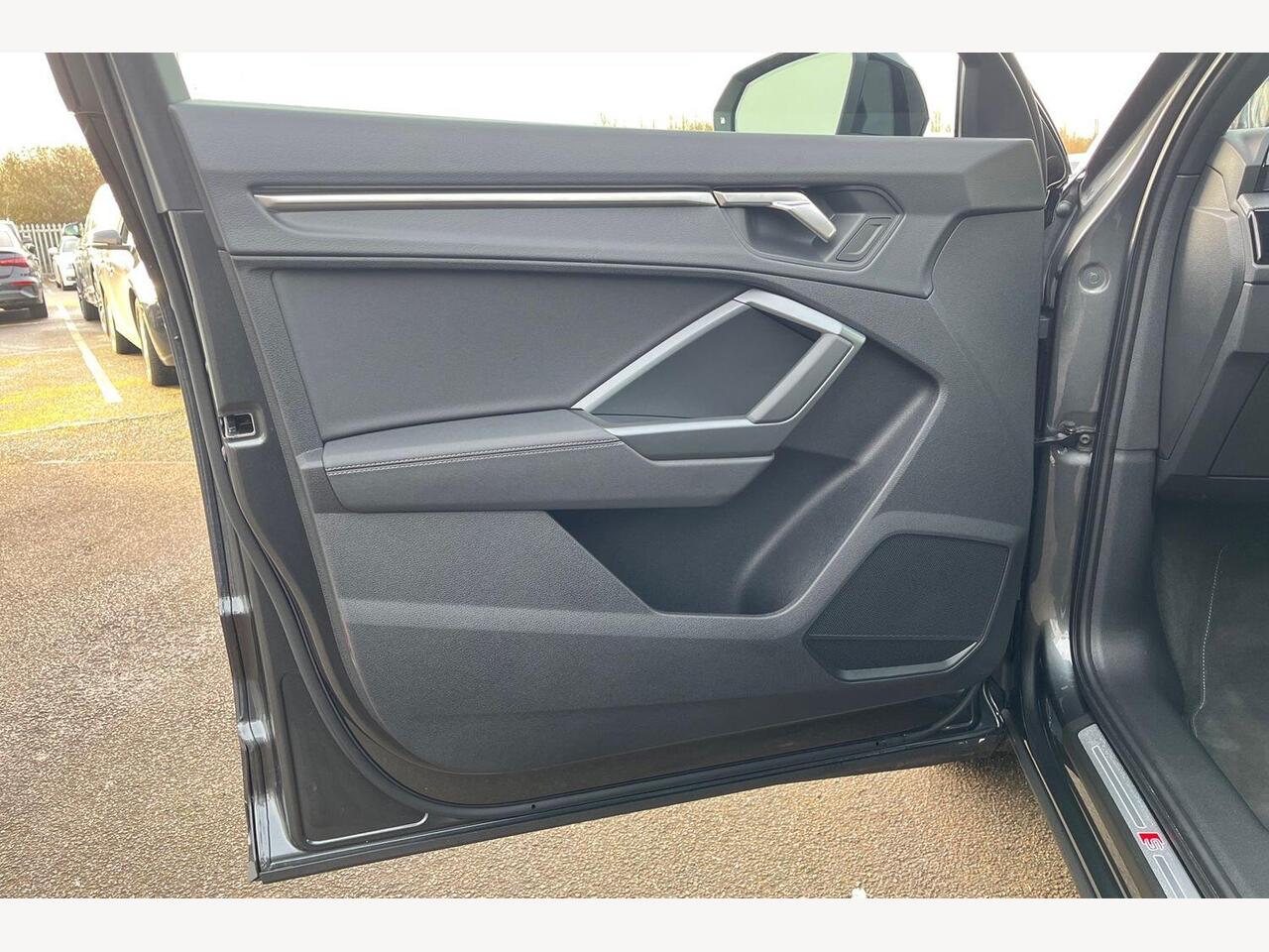 Used Audi Q3 2025 for sale - 77685573: Photo 18