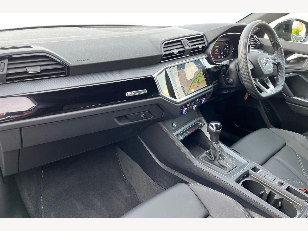 Used Audi Q3 2025 for sale - 77685573: Photo 2