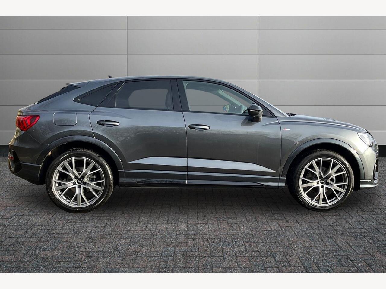 Used Audi Q3 2025 for sale - 77685573: Photo 4