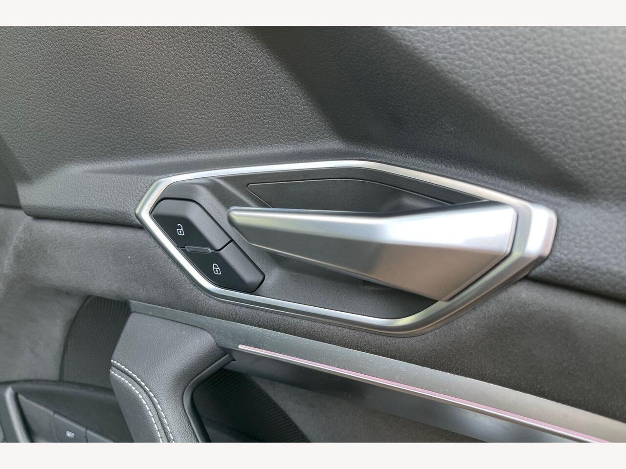 Used Audi e-tron 2022 for sale - 76674819: Photo 17