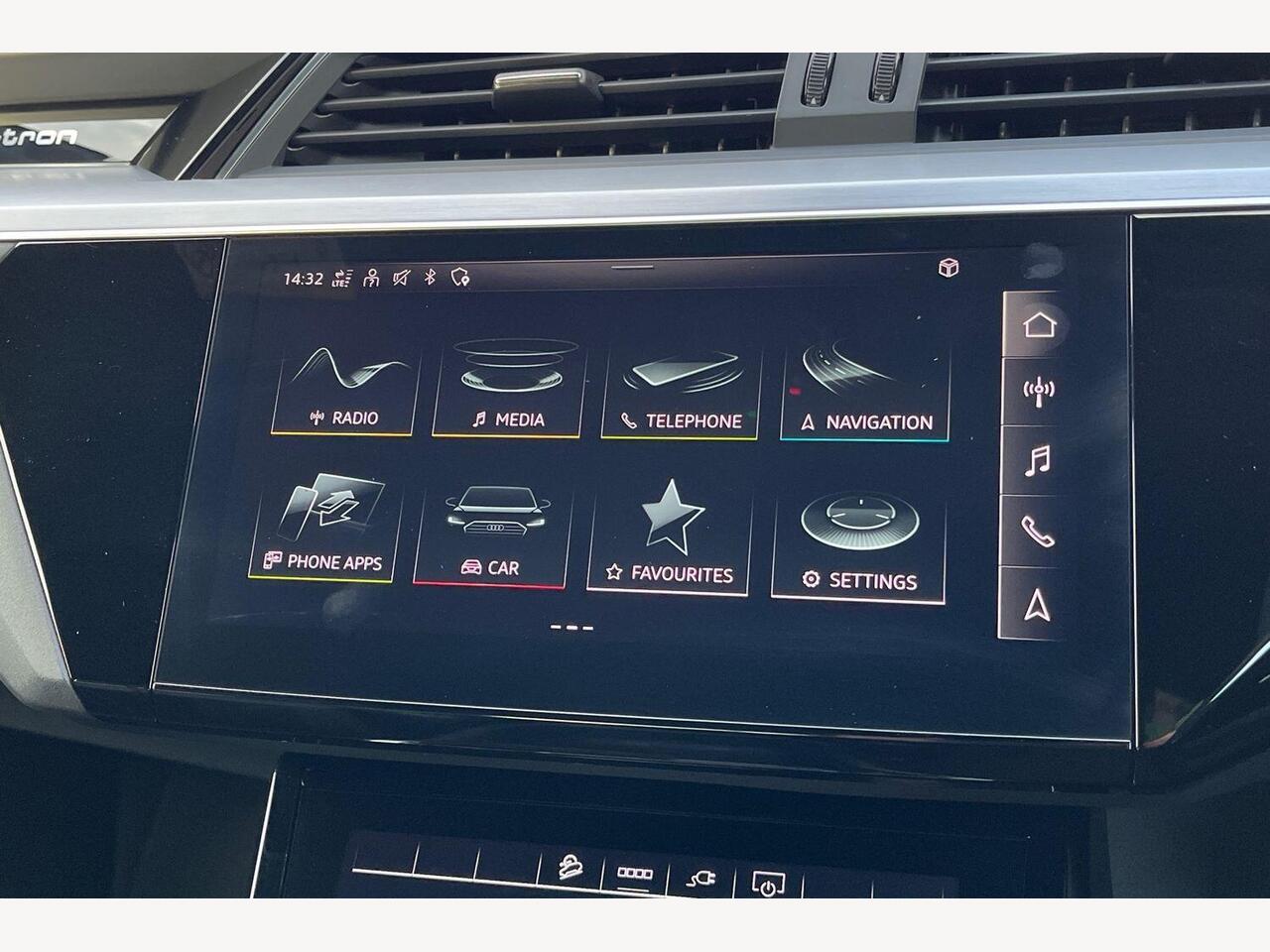 Used Audi e-tron 2022 for sale - 76674819: Photo 22