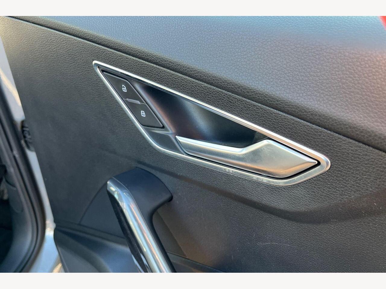 Used Audi Q2 2018 for sale - 76867079: Photo 15