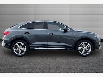 Used Audi Q3 2023 for sale - 78202382: Photo