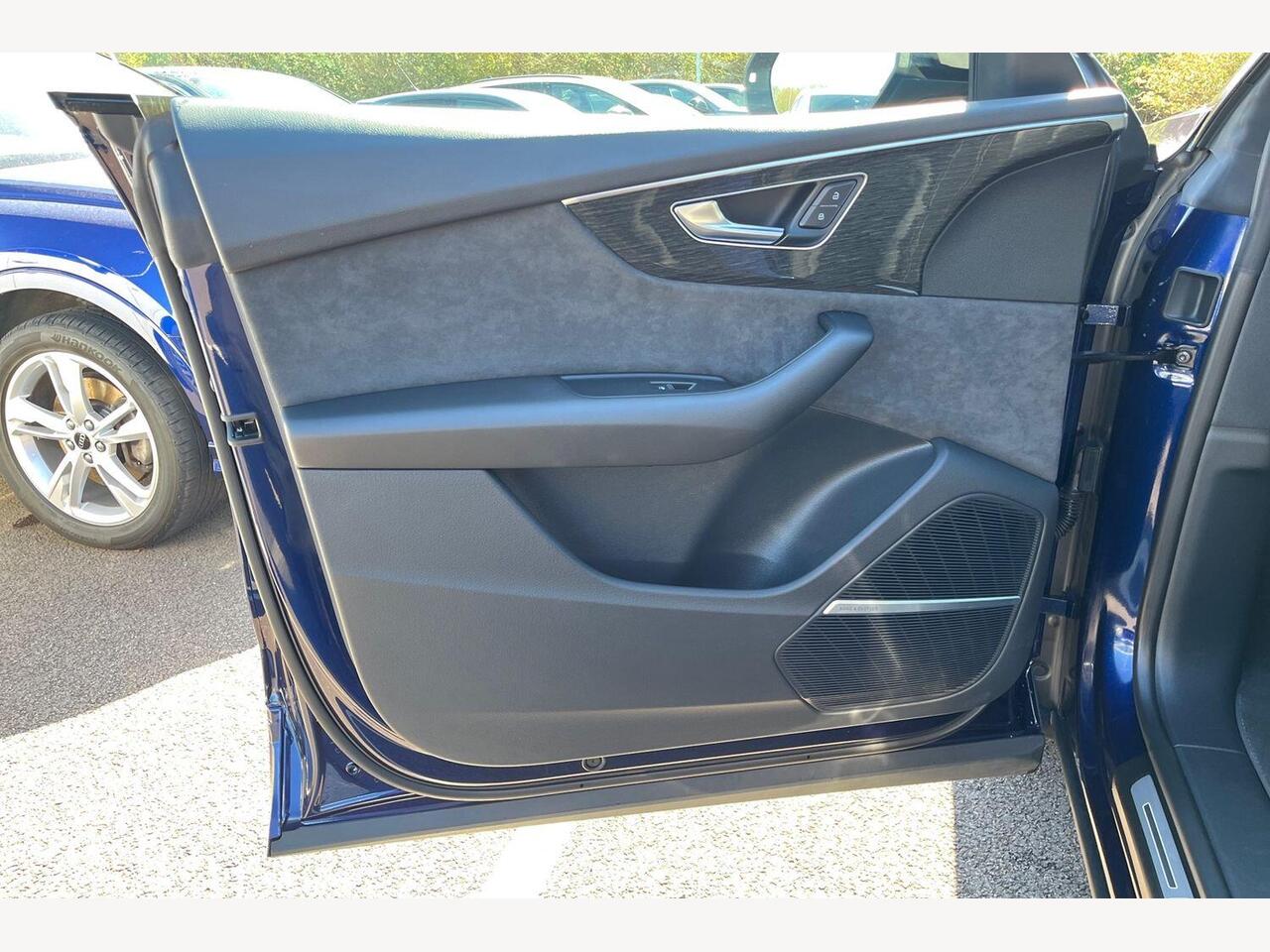 Used Audi Q8 2022 for sale - 78158851: Photo 14