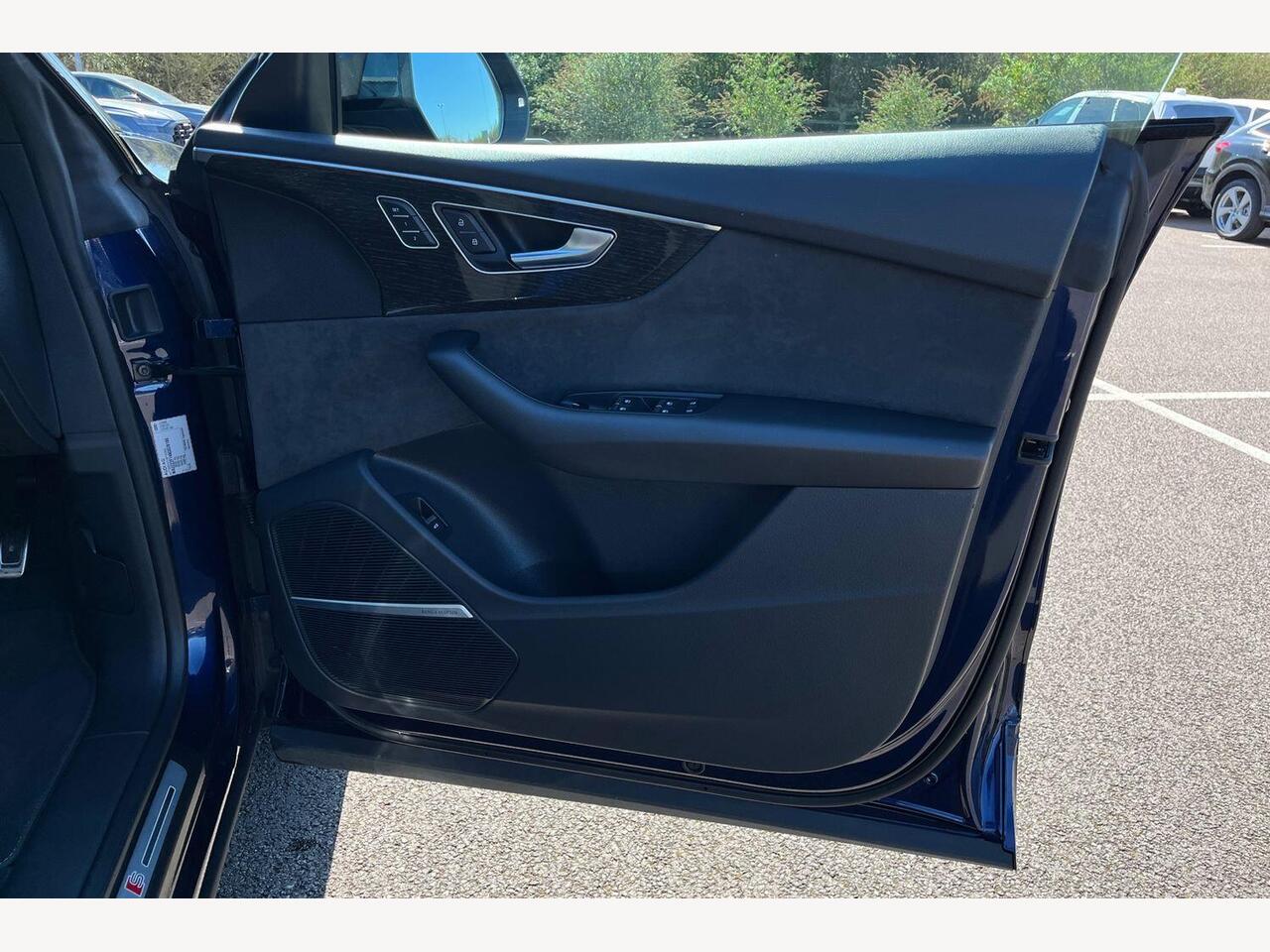 Used Audi Q8 2022 for sale - 78158851: Photo 15