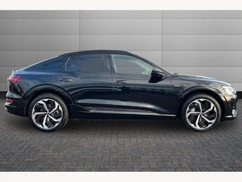 Used Audi e-tron 2022 for sale - 78135198: Photo