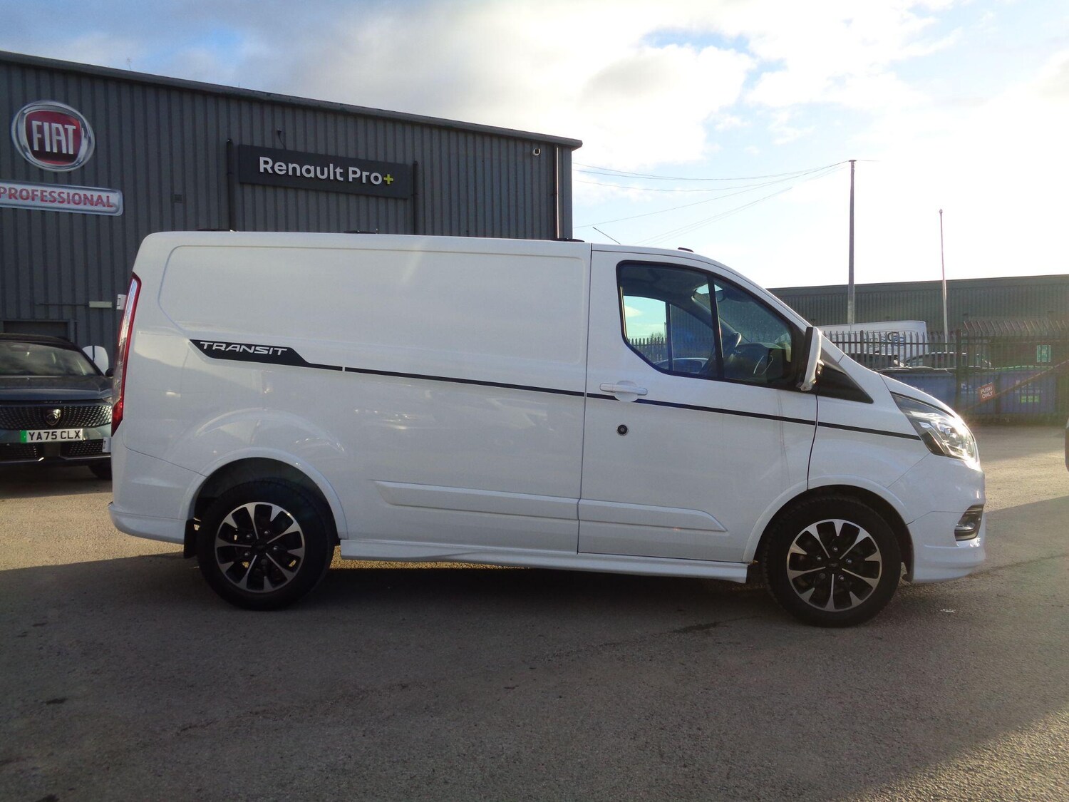 Used Ford Transit Custom for sale - 77574563: Photo 2