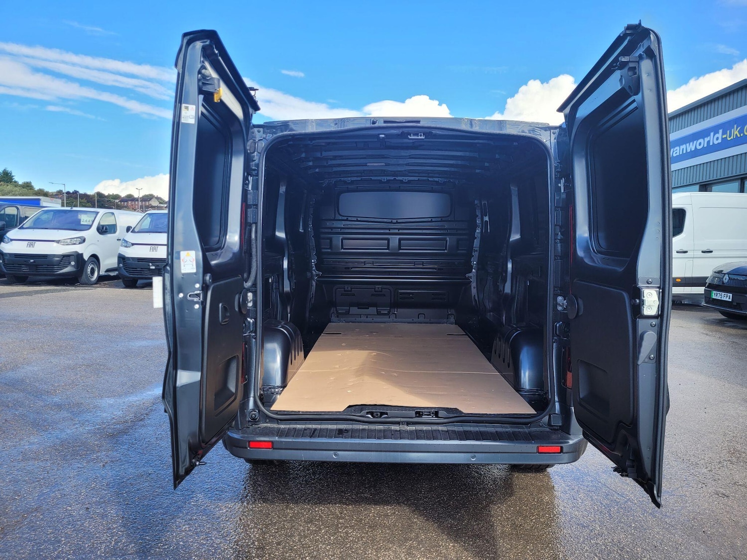 Used Renault Trafic for sale - 78101424: Photo 3