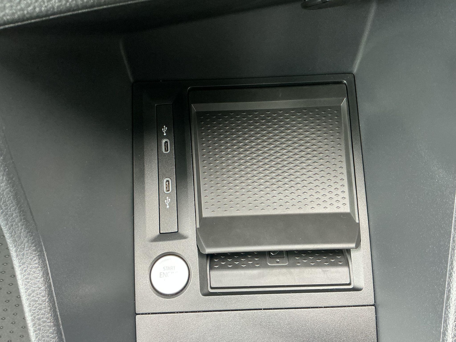 Used Ford Transit Connect 2024 for sale - 76584095: Photo 32