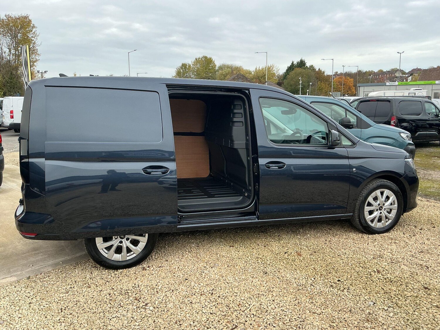 Used Ford Transit Connect 2024 for sale - 76584095: Photo 9