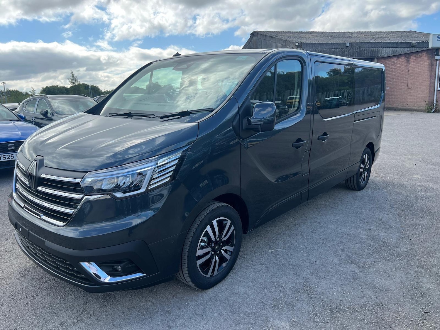 Used Renault Trafic 2025 for sale - 77253579: Photo 2