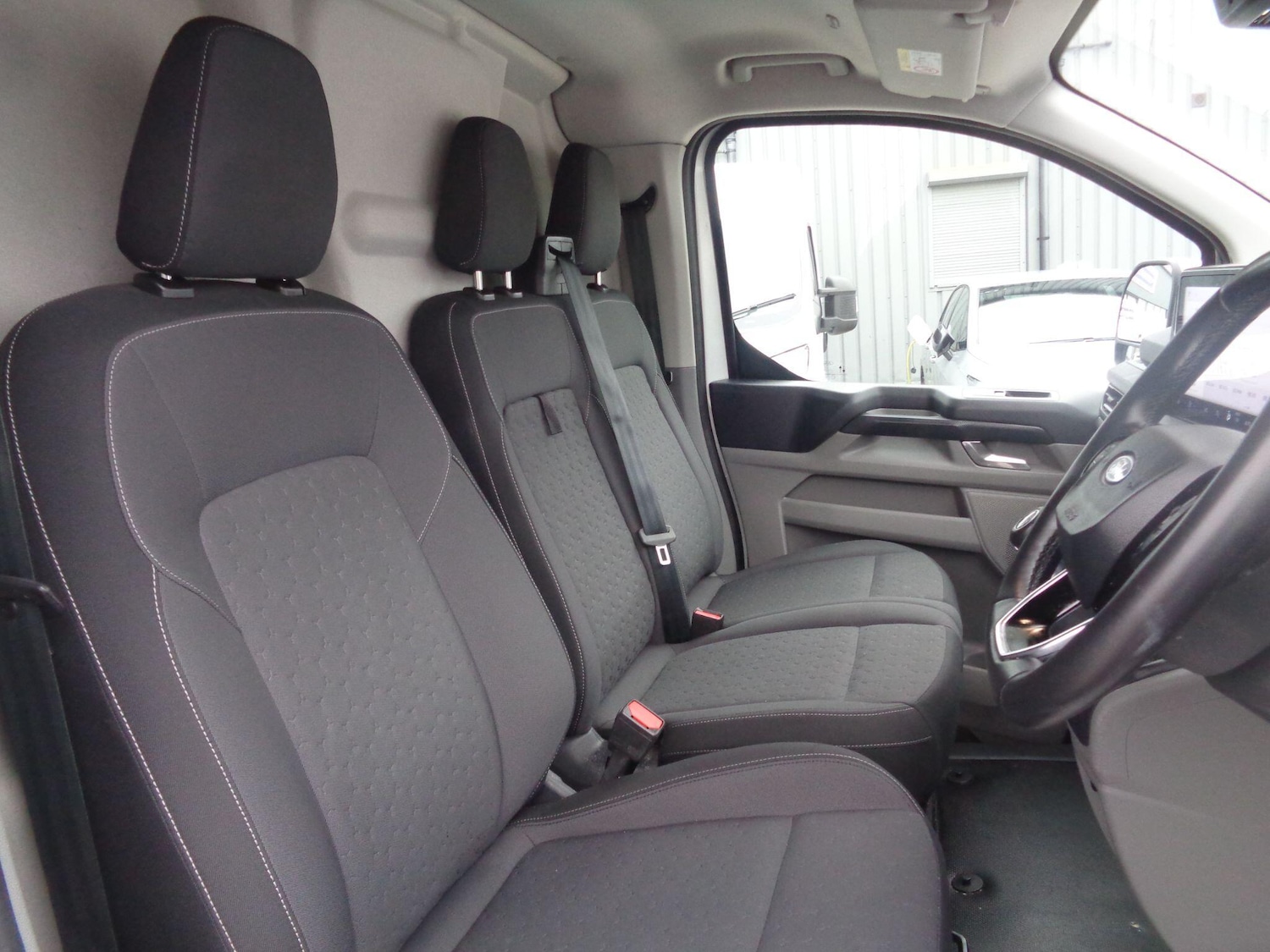 Used Ford Transit Custom 2024 for sale - 76584633: Photo 10
