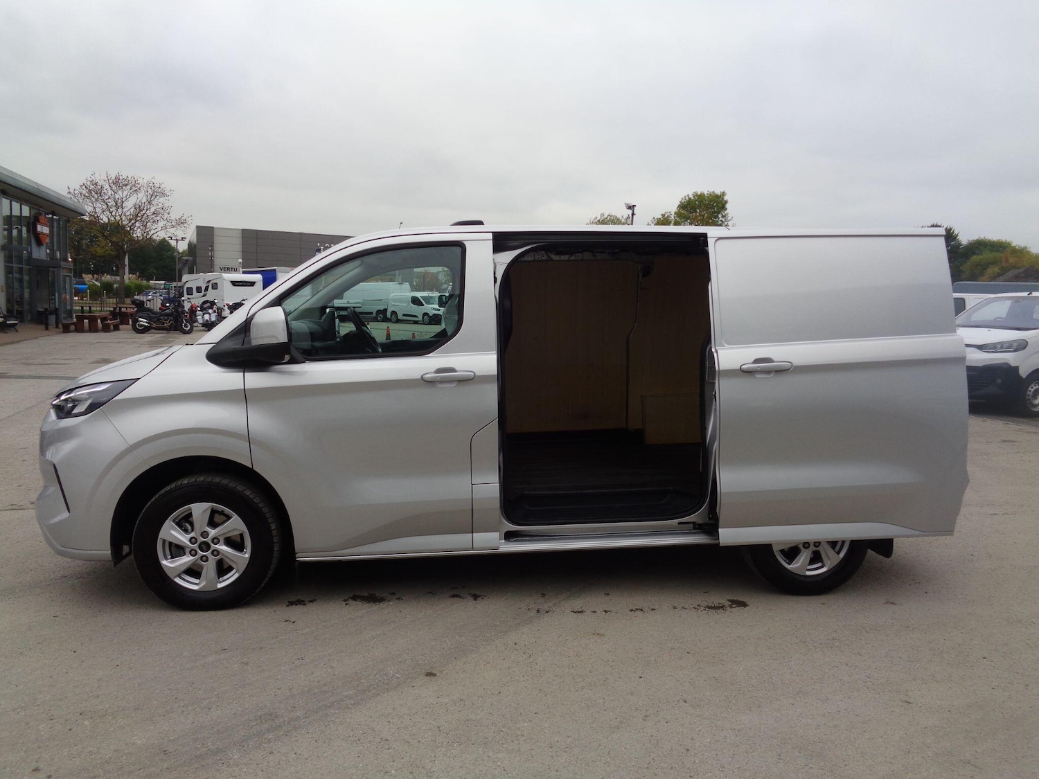 Used Ford Transit Custom 2024 for sale - 76584633: Photo 24