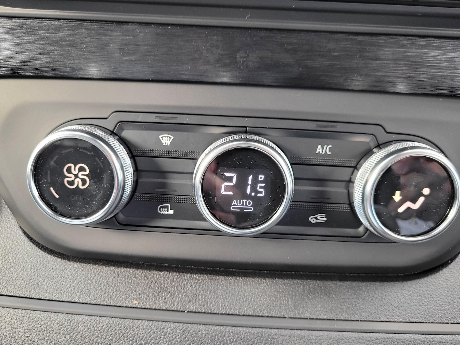 Used Renault Trafic 2025 for sale - 77612540: Photo 9