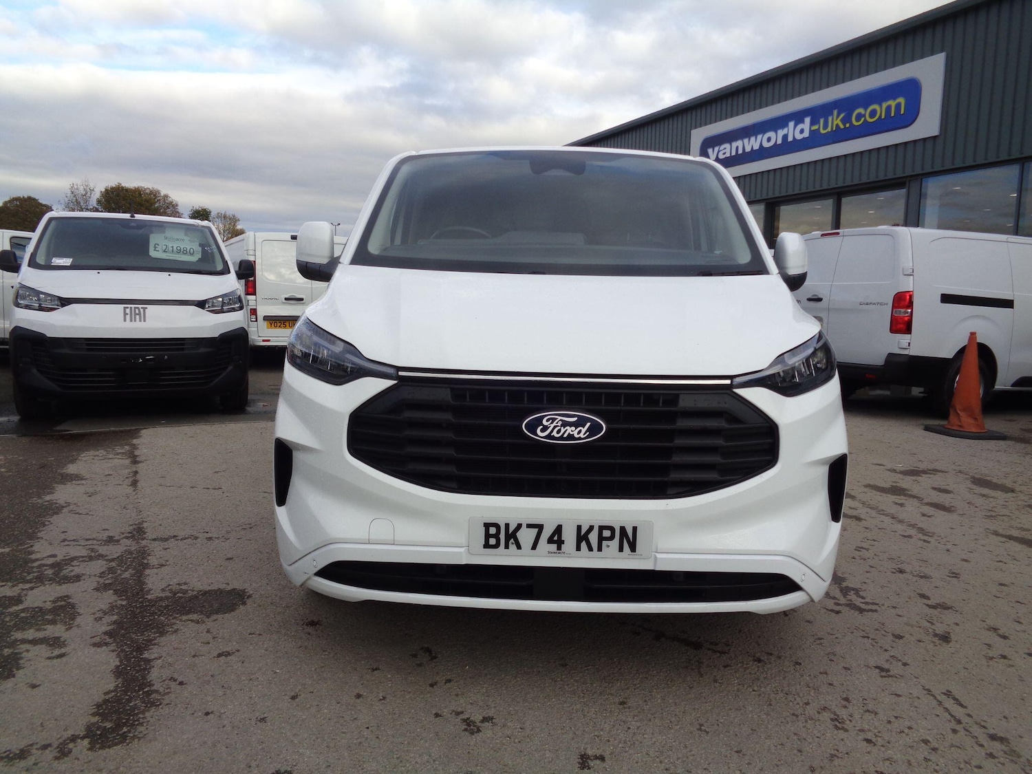 Used Ford Transit Custom 2024 for sale - 76584627: Photo 8