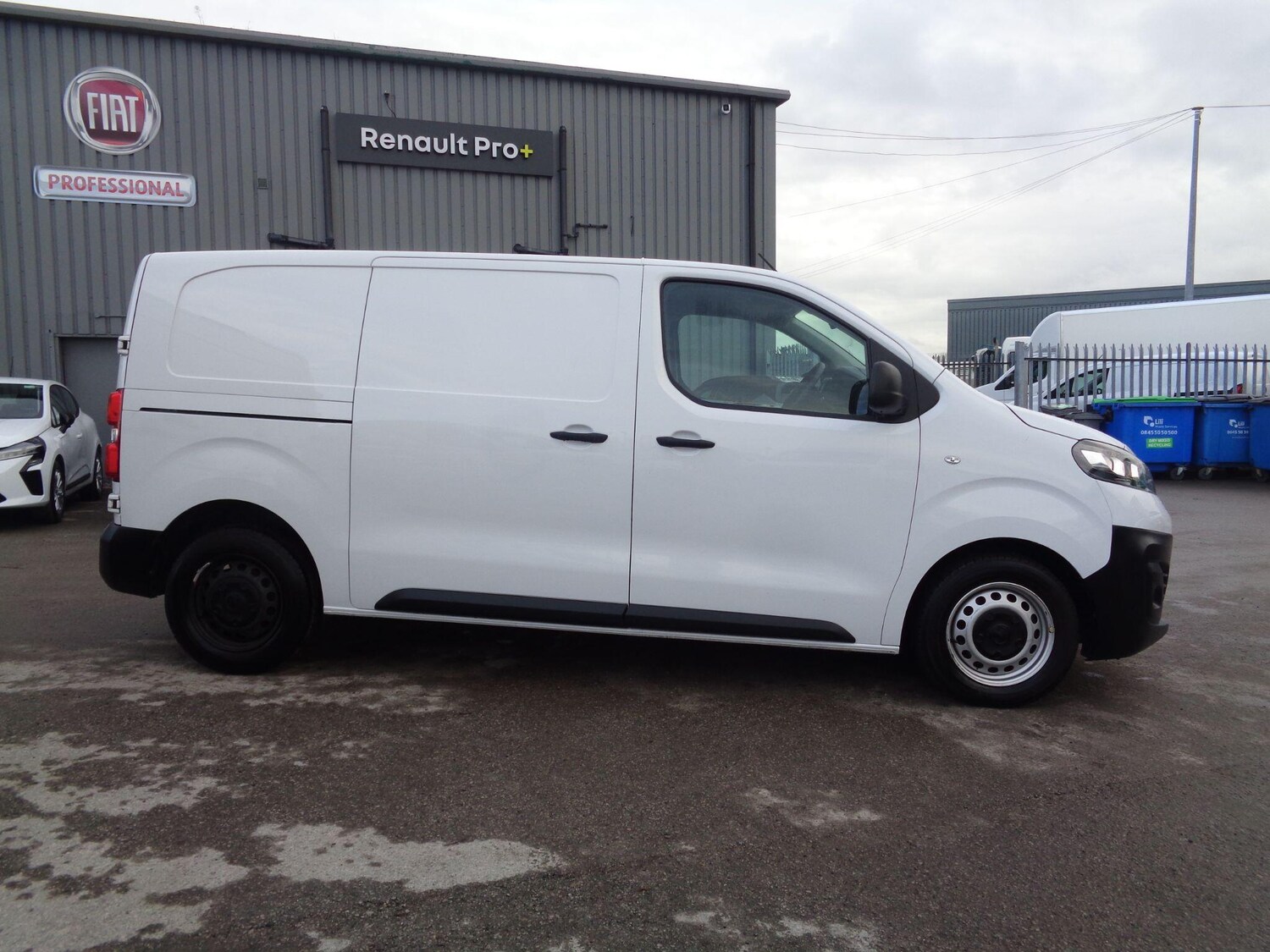 Used Vauxhall Vivaro 2023 for sale - 76887391: Photo 7