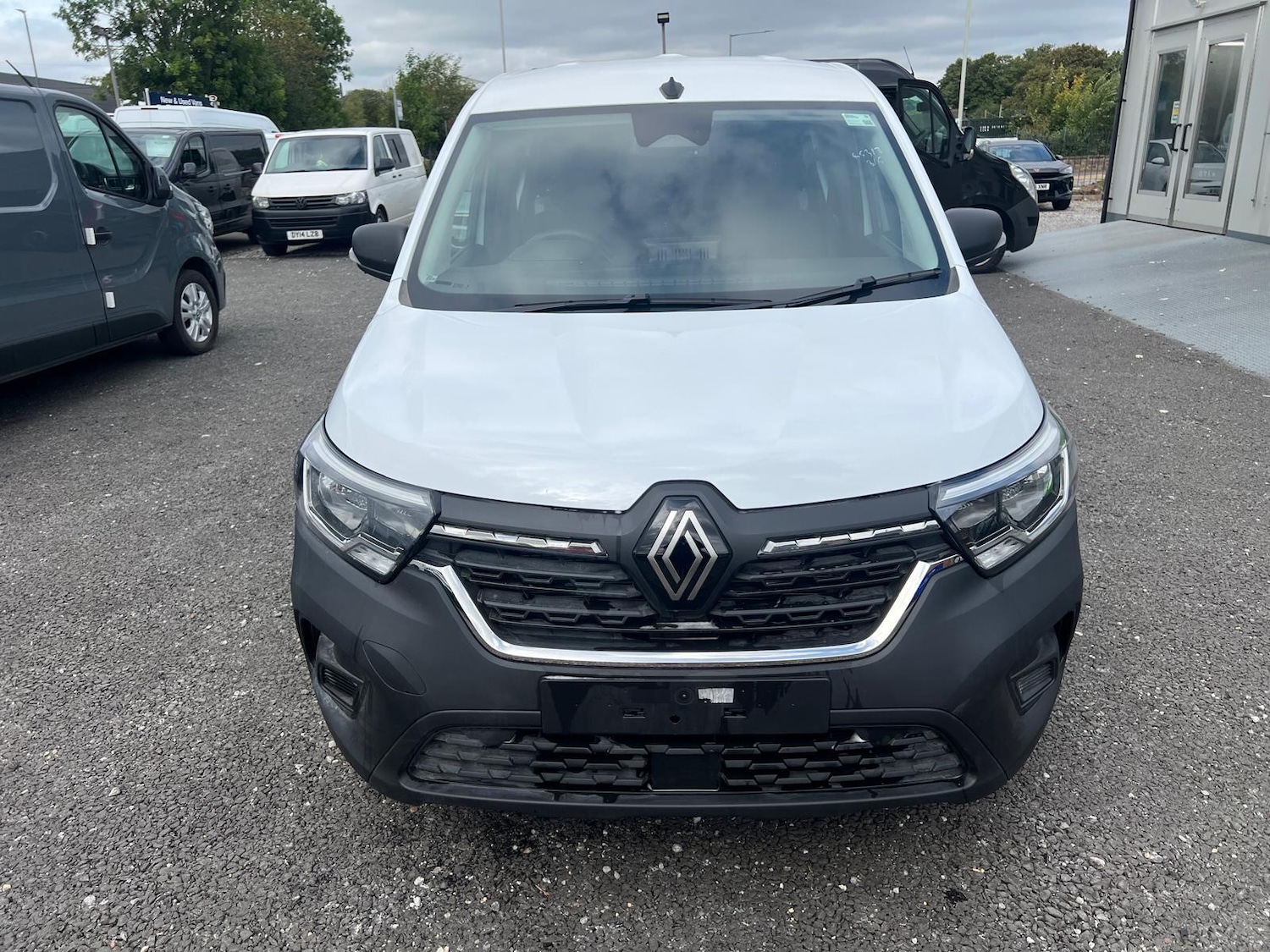 Used Renault Kangoo 2025 for sale - 76432979: Photo 9