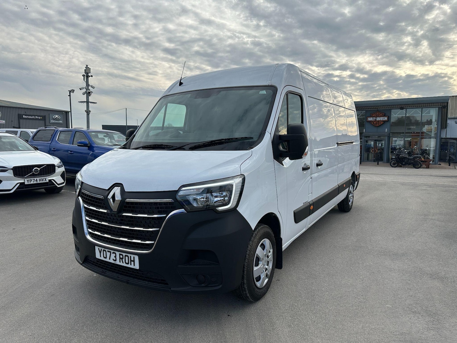 Used Renault Master 2024 for sale - 76326437: Photo 2