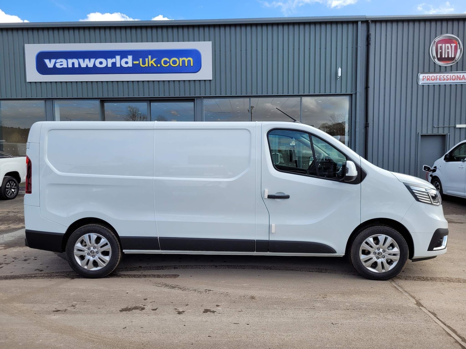 Used Renault Trafic for sale - 77314848: Photo 2