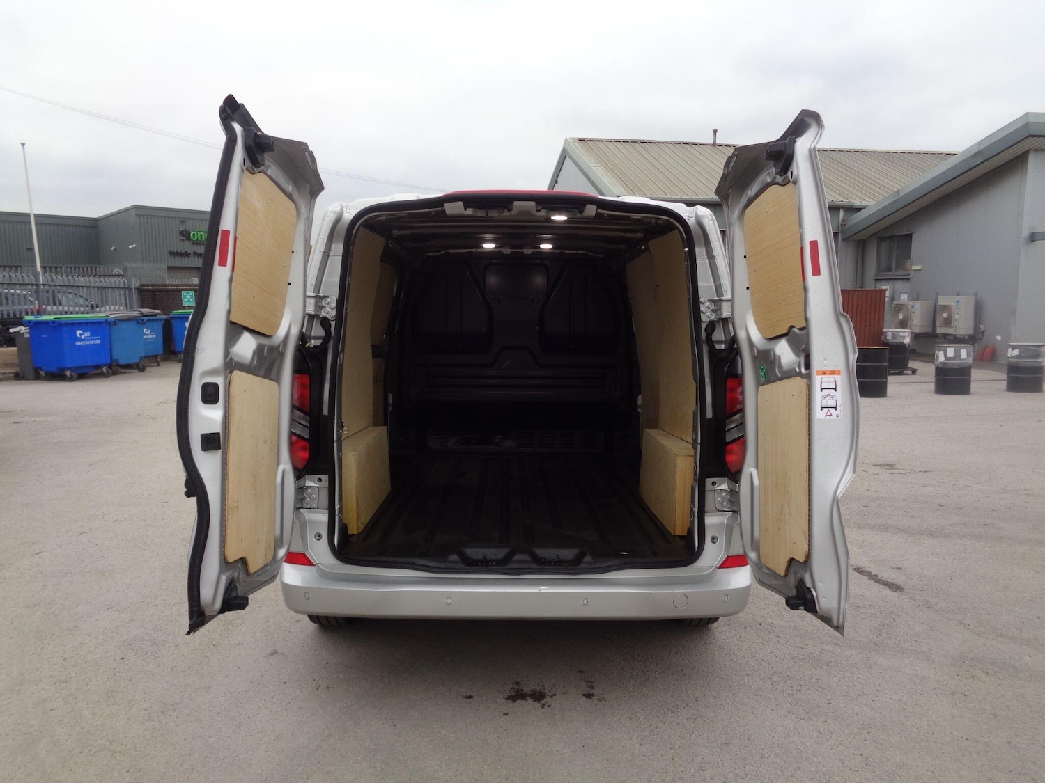 Used Ford Transit Custom 2024 for sale - 76994764: Photo 25