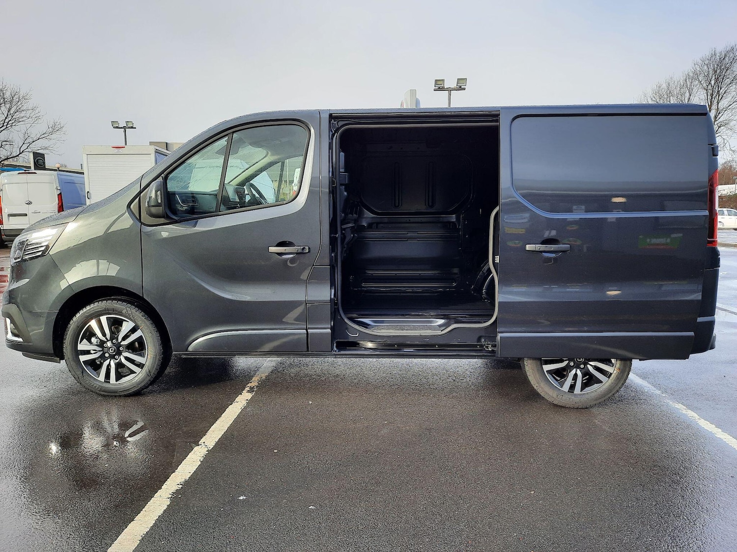 Used Renault Trafic 2024 for sale - 76424845: Photo 4