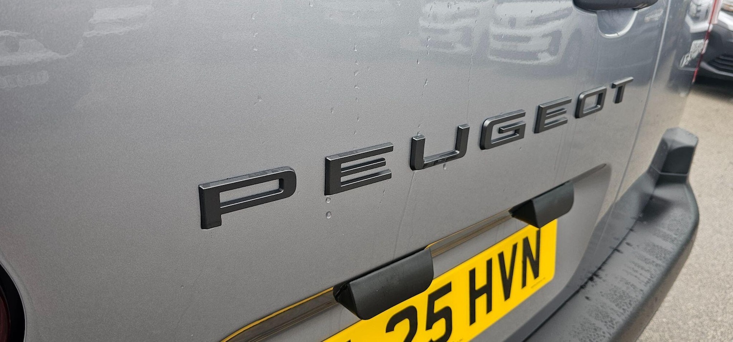 Used Peugeot Partner 2025 for sale - 76499145: Photo 12