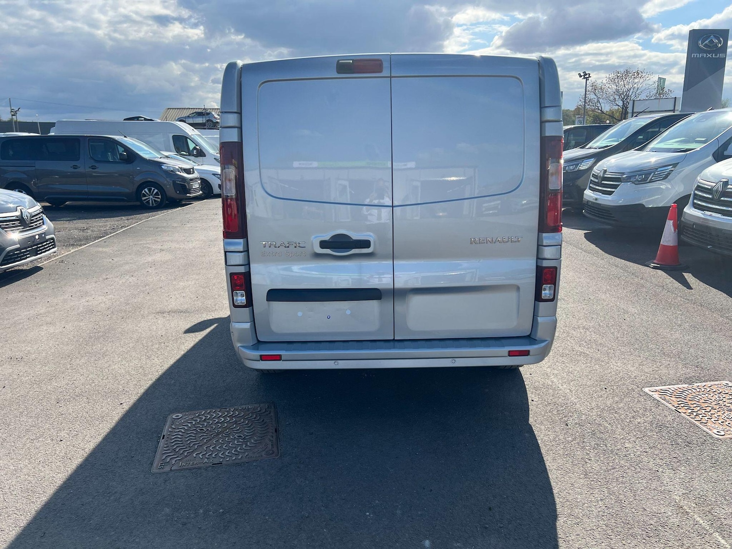 Used Renault Trafic 2025 for sale - 76823427: Photo 4