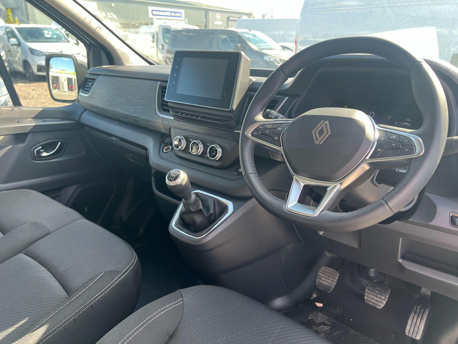 Used Renault Trafic 2025 for sale - 76823427: Photo 8