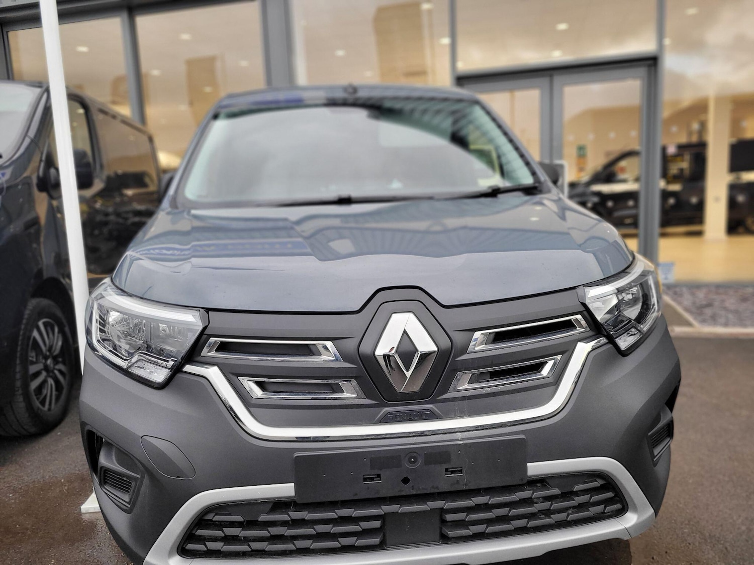 Used Renault Kangoo 2025 for sale - 76728917: Photo 2