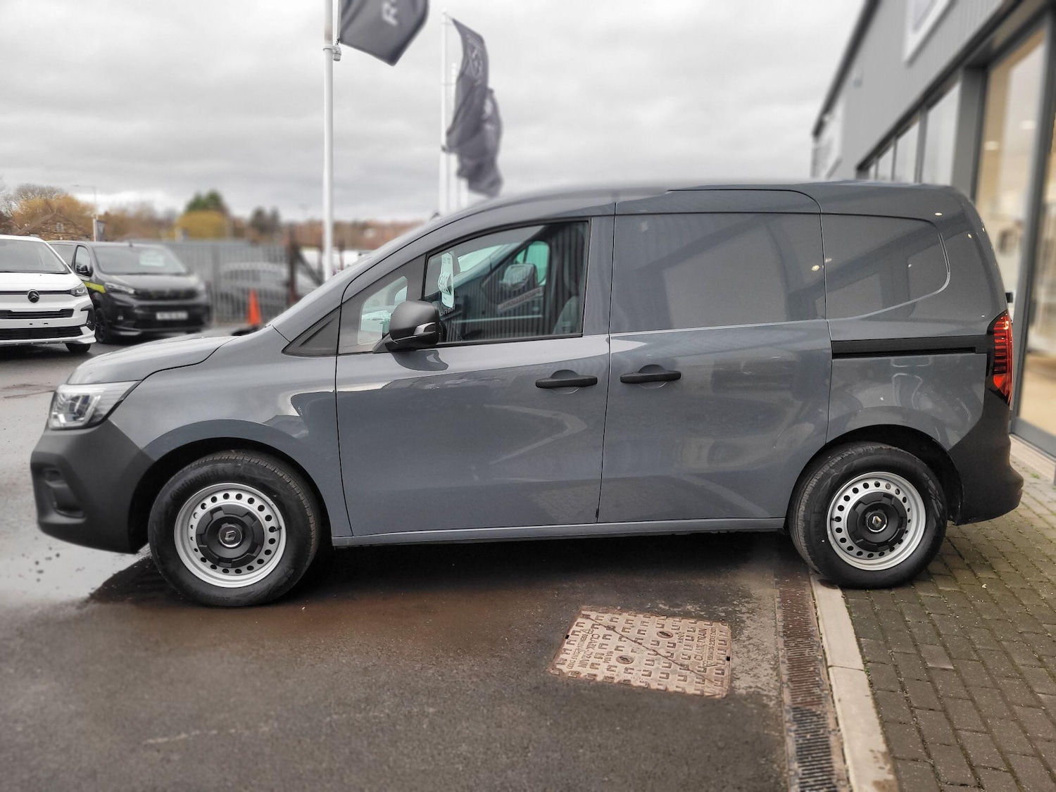 Used Renault Kangoo 2025 for sale - 76728917: Photo 4