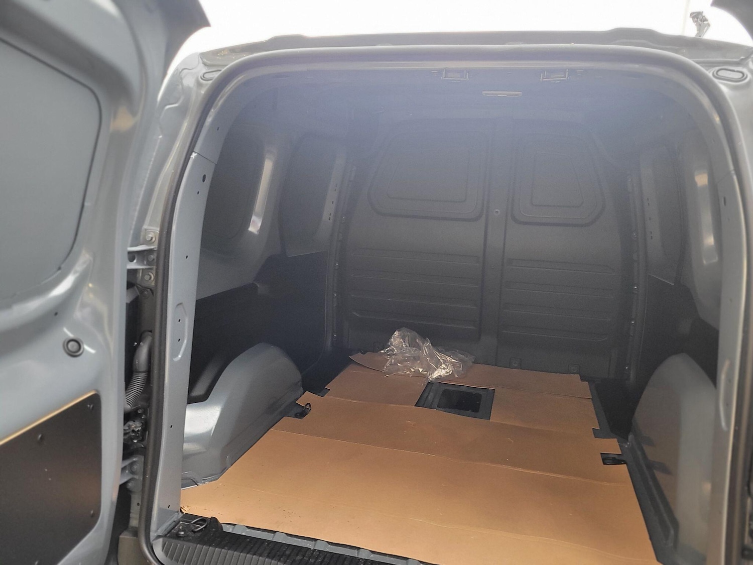 Used Renault Kangoo 2025 for sale - 76728917: Photo 8