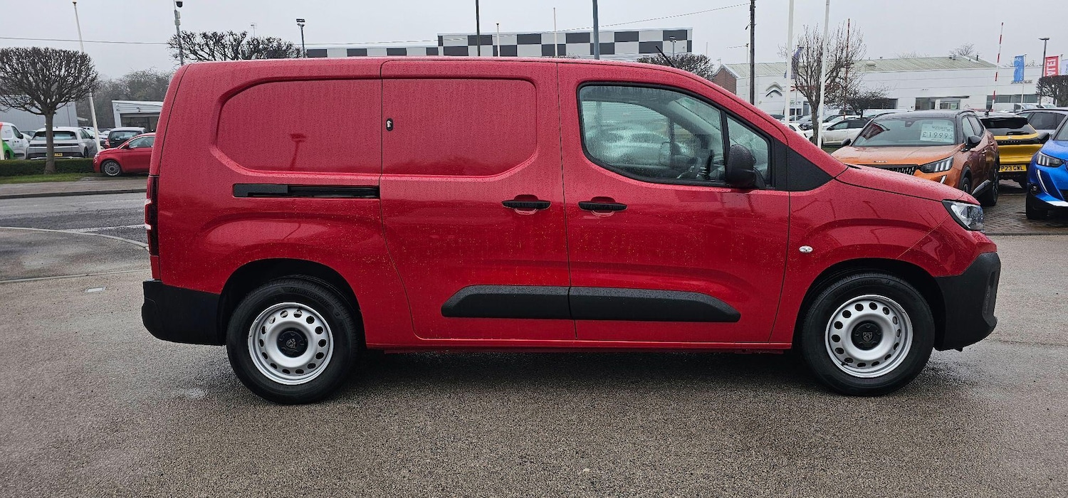 Used Peugeot Partner 2025 for sale - 76499568: Photo 2