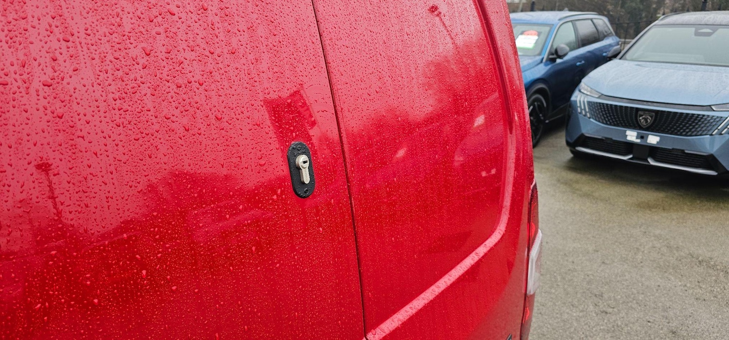 Used Peugeot Partner 2025 for sale - 76499568: Photo 30