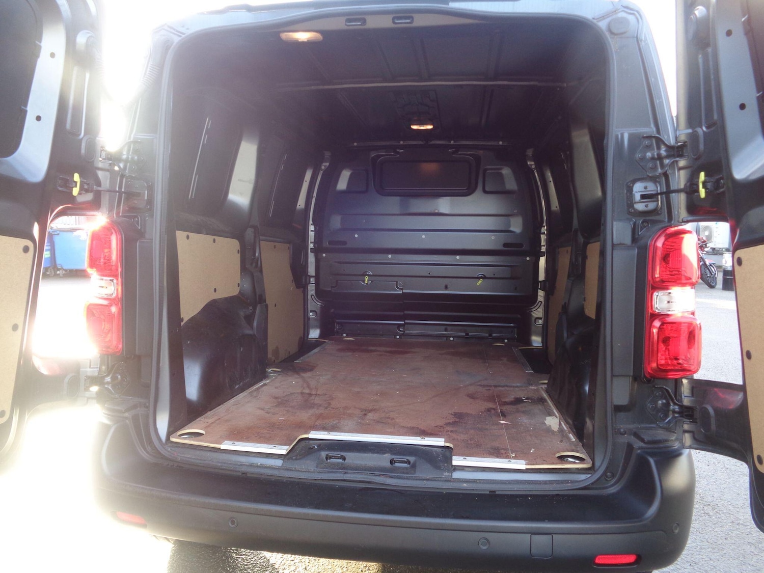 Used Peugeot Expert 2025 for sale - 77029119: Photo 5