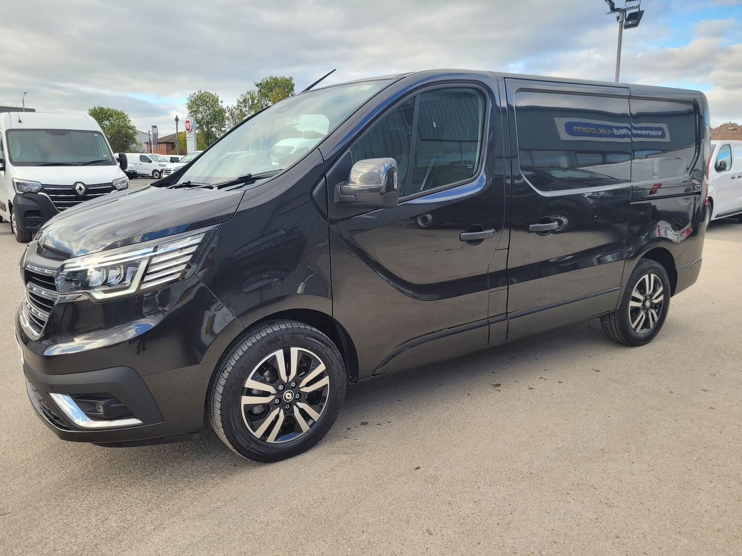 Used Renault Trafic 2024 for sale - 76512951: Photo 4