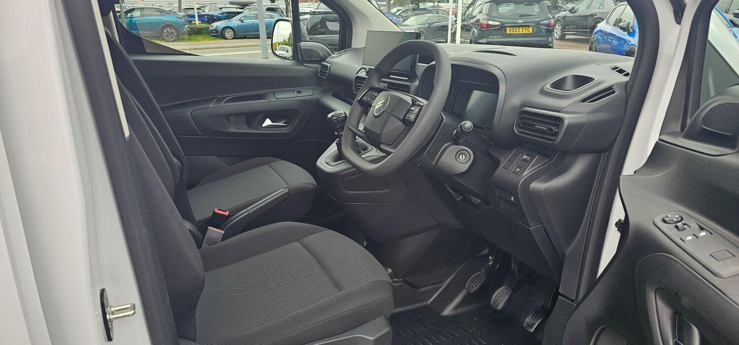 Used Citroen Berlingo 2025 for sale - 76913360: Photo 21