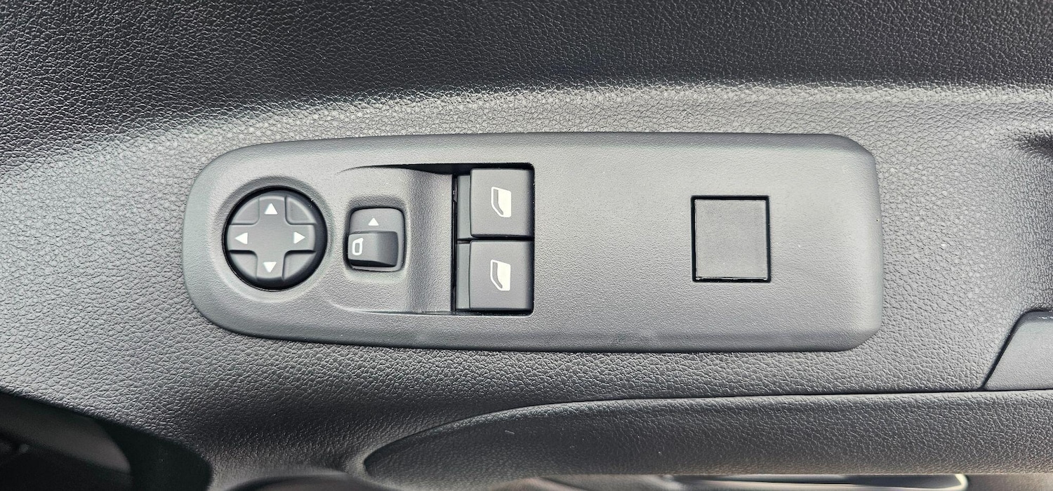 Used Citroen Berlingo 2025 for sale - 76913360: Photo 33