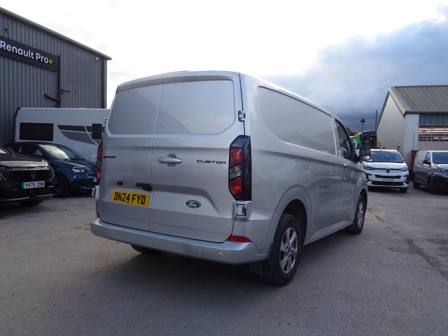 Used Ford Transit Custom 2024 for sale - 76994766: Photo 3