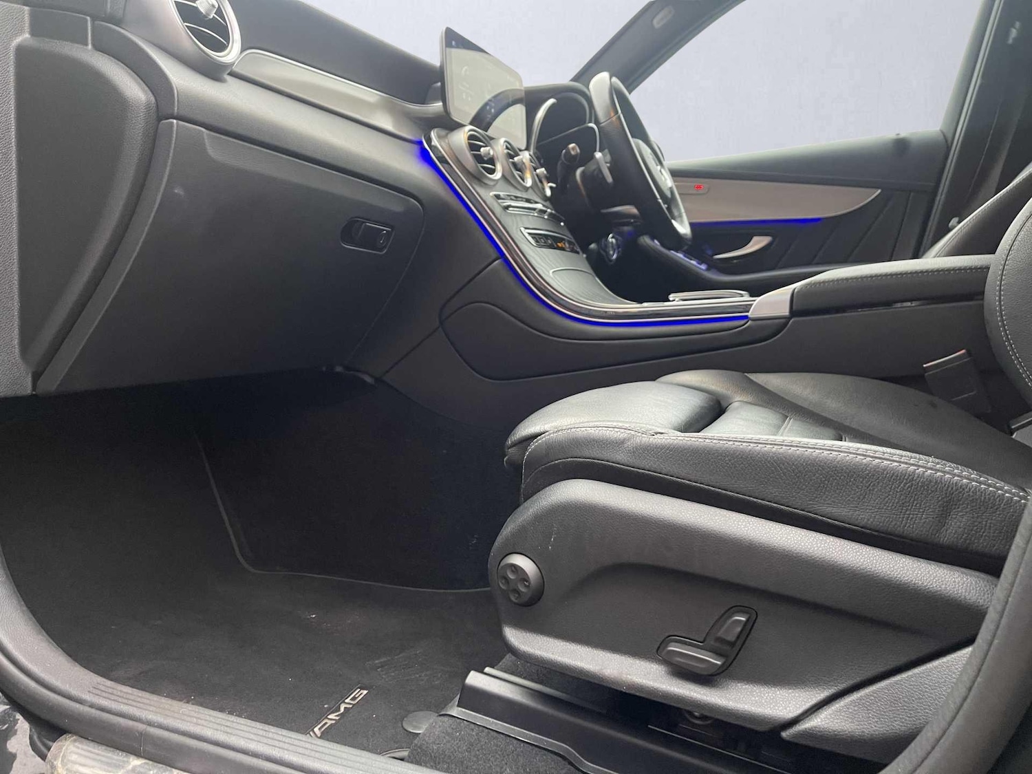 Used Mercedes-Benz GLC 2022 for sale - 76986951: Photo 17