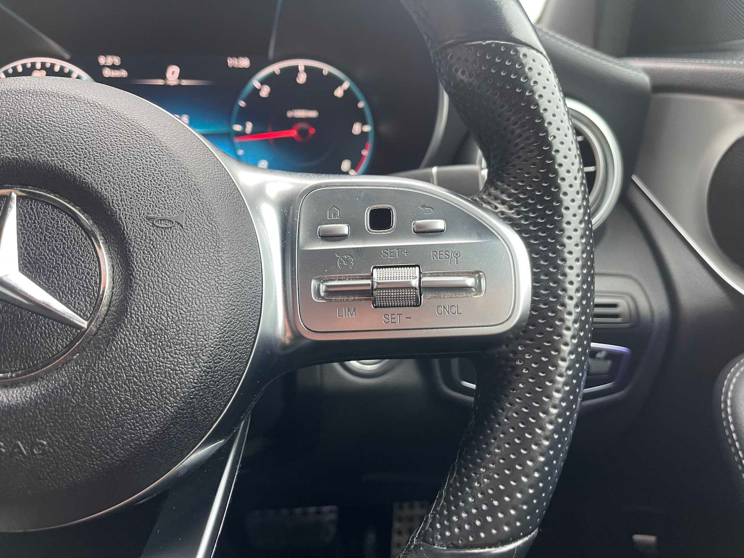 Used Mercedes-Benz GLC 2022 for sale - 76986951: Photo 26