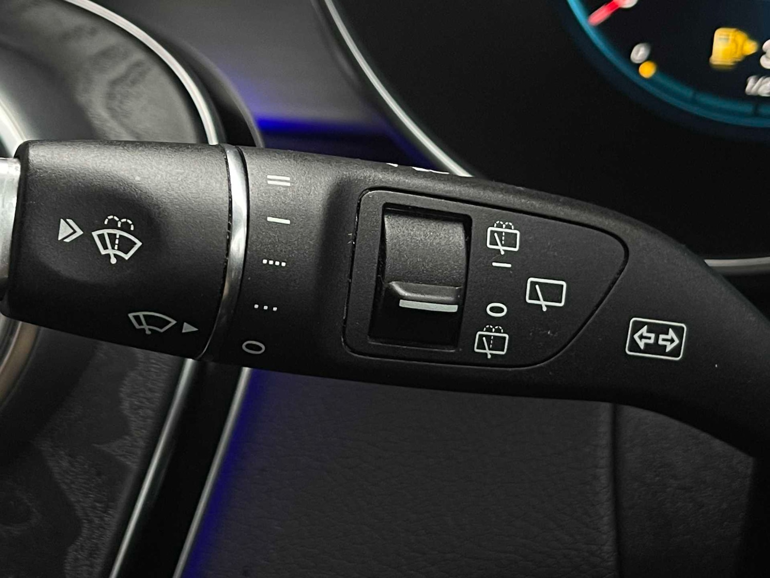 Used Mercedes-Benz GLC 2022 for sale - 76986951: Photo 27