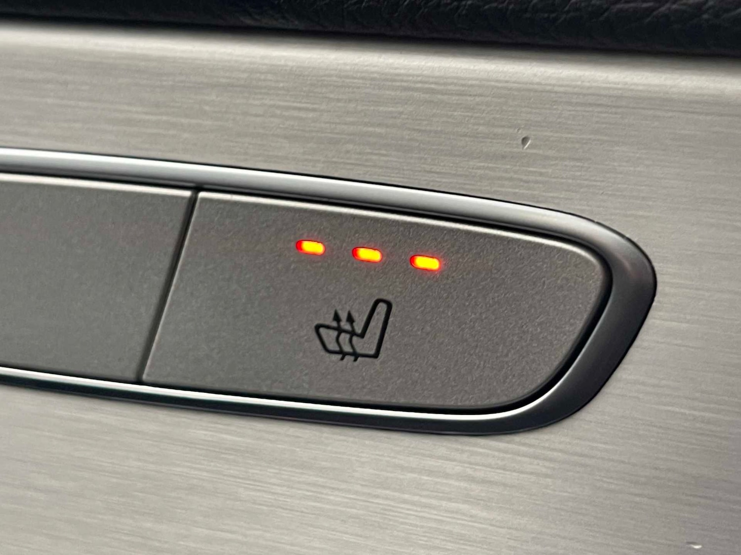 Used Mercedes-Benz GLC 2022 for sale - 76986951: Photo 39