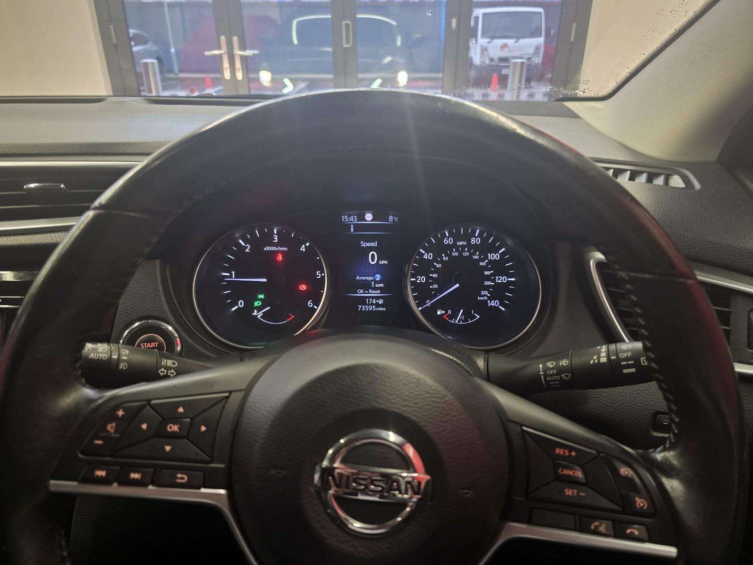 Used Nissan Qashqai 2017 for sale - 77701326: Photo 3