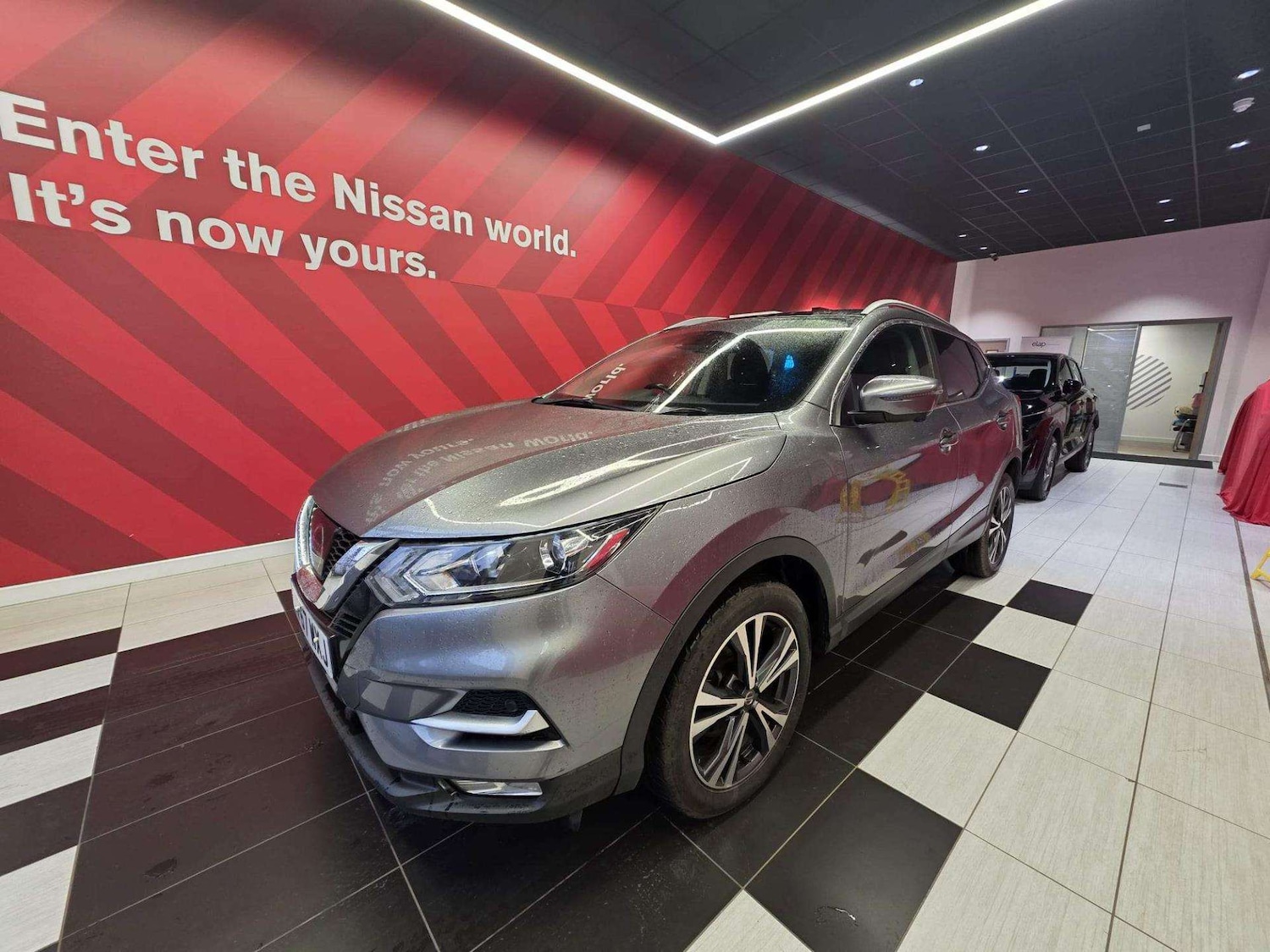 Used Nissan Qashqai 2017 for sale - 77701326: Photo 8