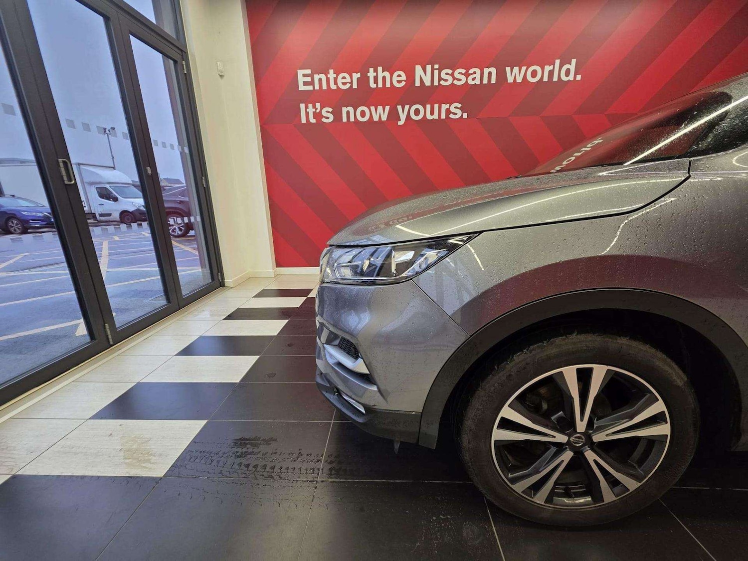 Used Nissan Qashqai 2017 for sale - 77701326: Photo 9