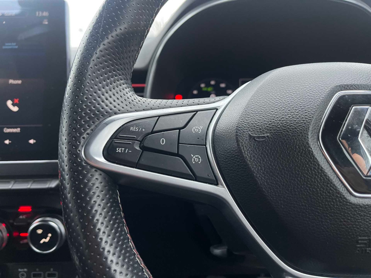 Used Renault Clio 2022 for sale - 77056765: Photo 25