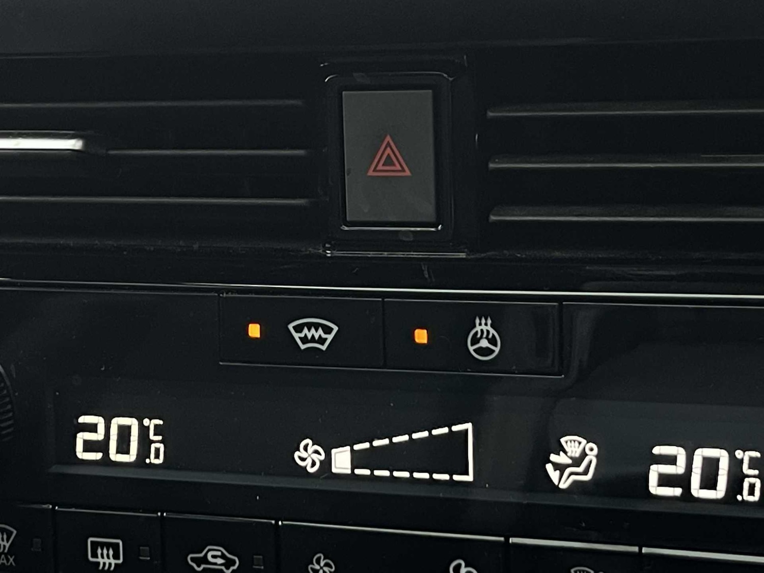 Used Nissan Qashqai 2022 for sale - 76299401: Photo 46