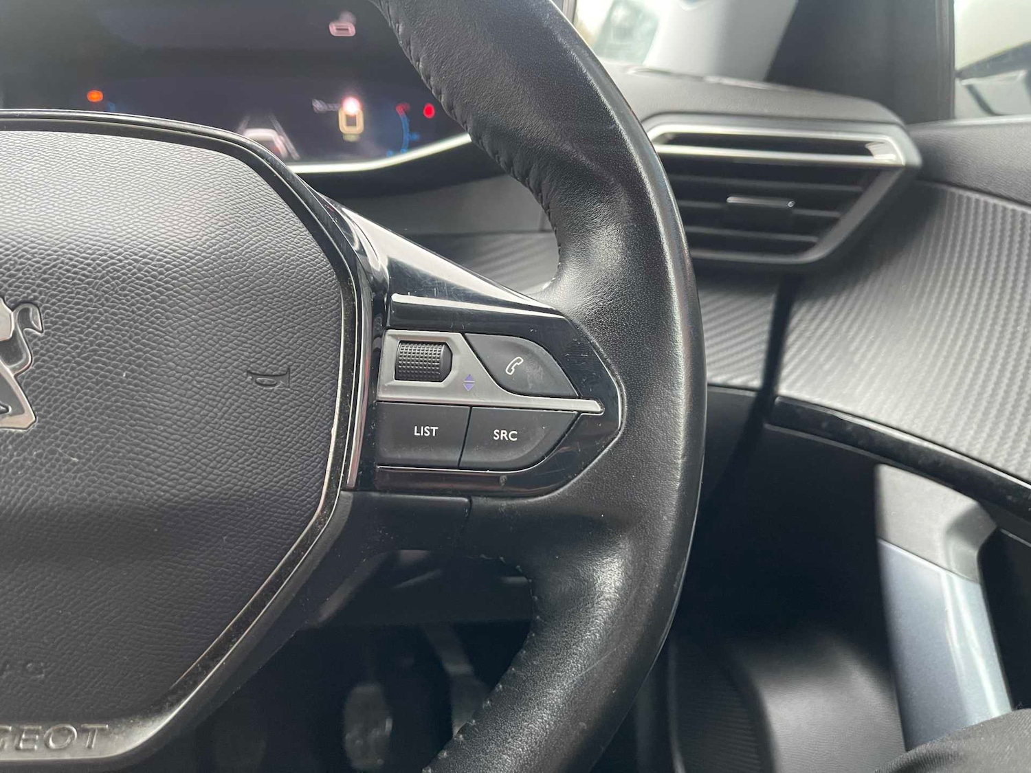 Used Peugeot 2008 2020 for sale - 76986957: Photo 26