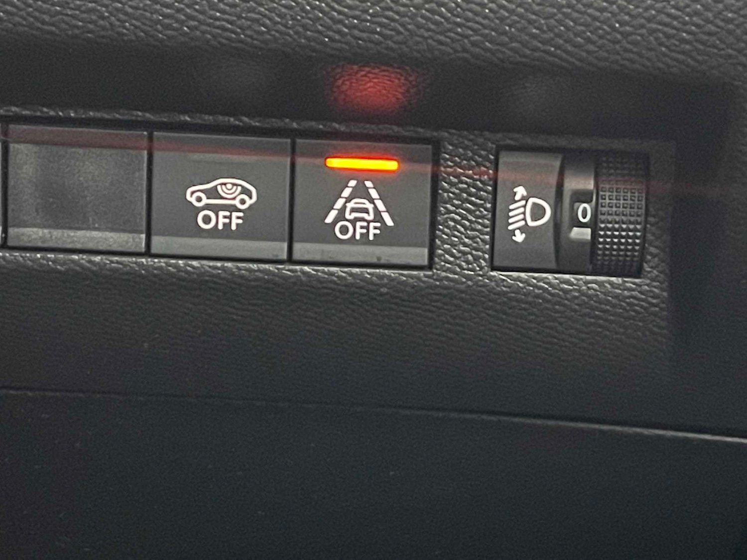 Used Peugeot 2008 2020 for sale - 76986957: Photo 37