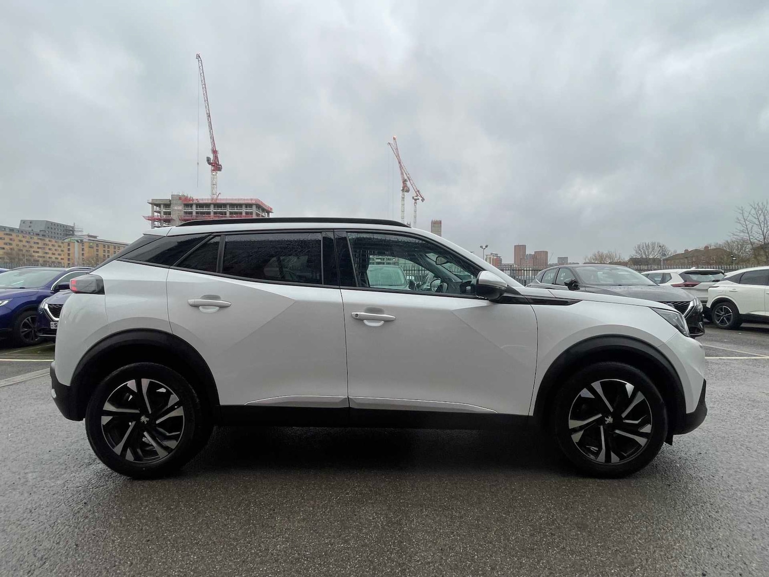 Used Peugeot 2008 2020 for sale - 76986957: Photo 8